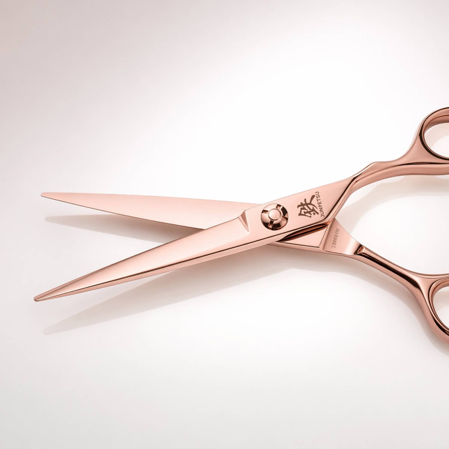 Juntetsu Rose Gold Hairdressing Scissor Set - cutting scissor, open blades close-up